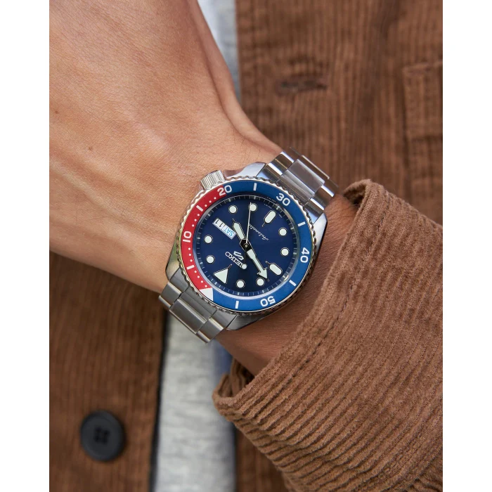 seiko_5_sports_automatic_srpd53k1_w1 Men's Seiko 5 Sport Watch (SRPD53K1) - Image 2